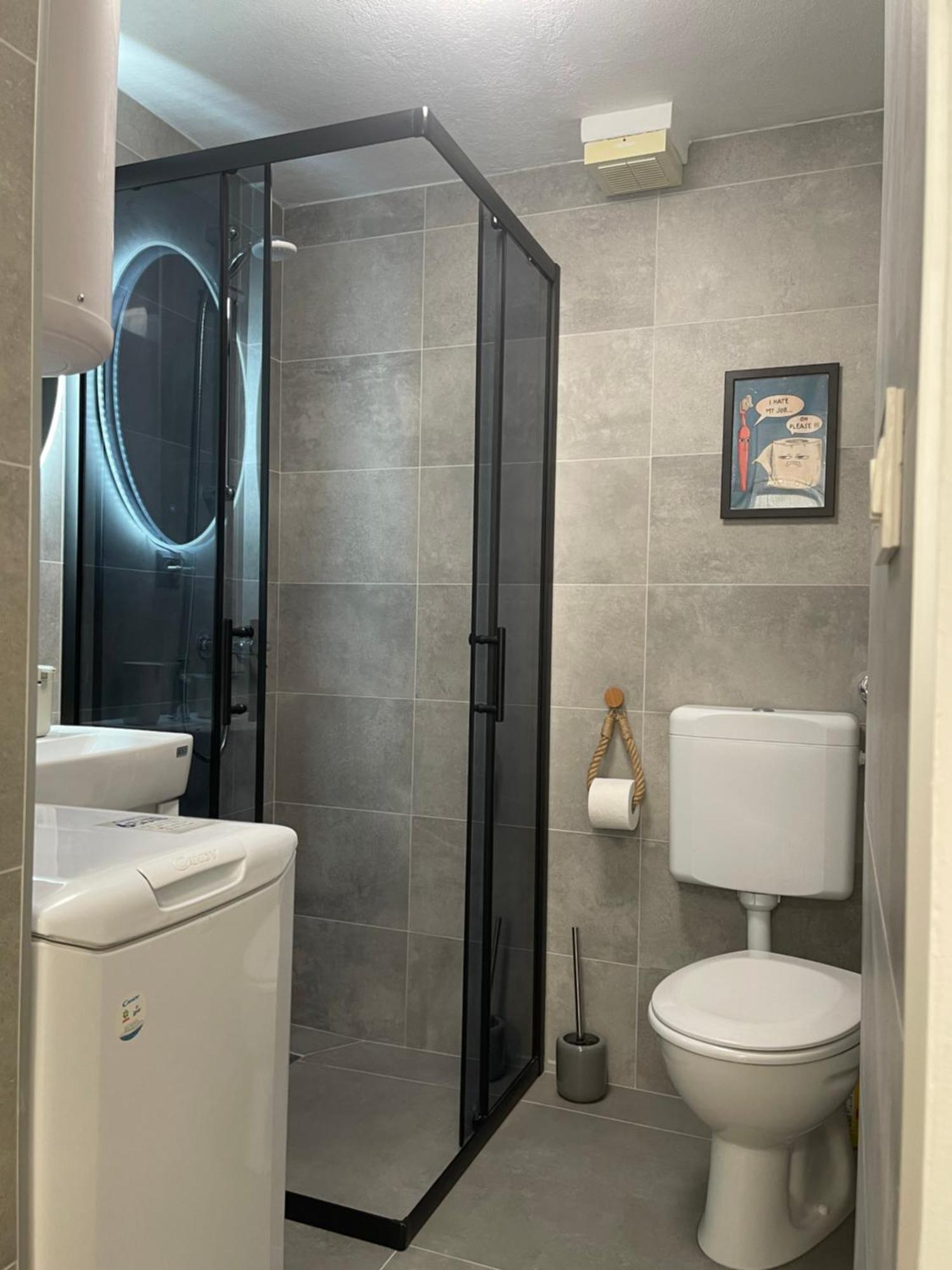 Studio Capon - Just A Few Steps From The Sea! Bakar Ngoại thất bức ảnh