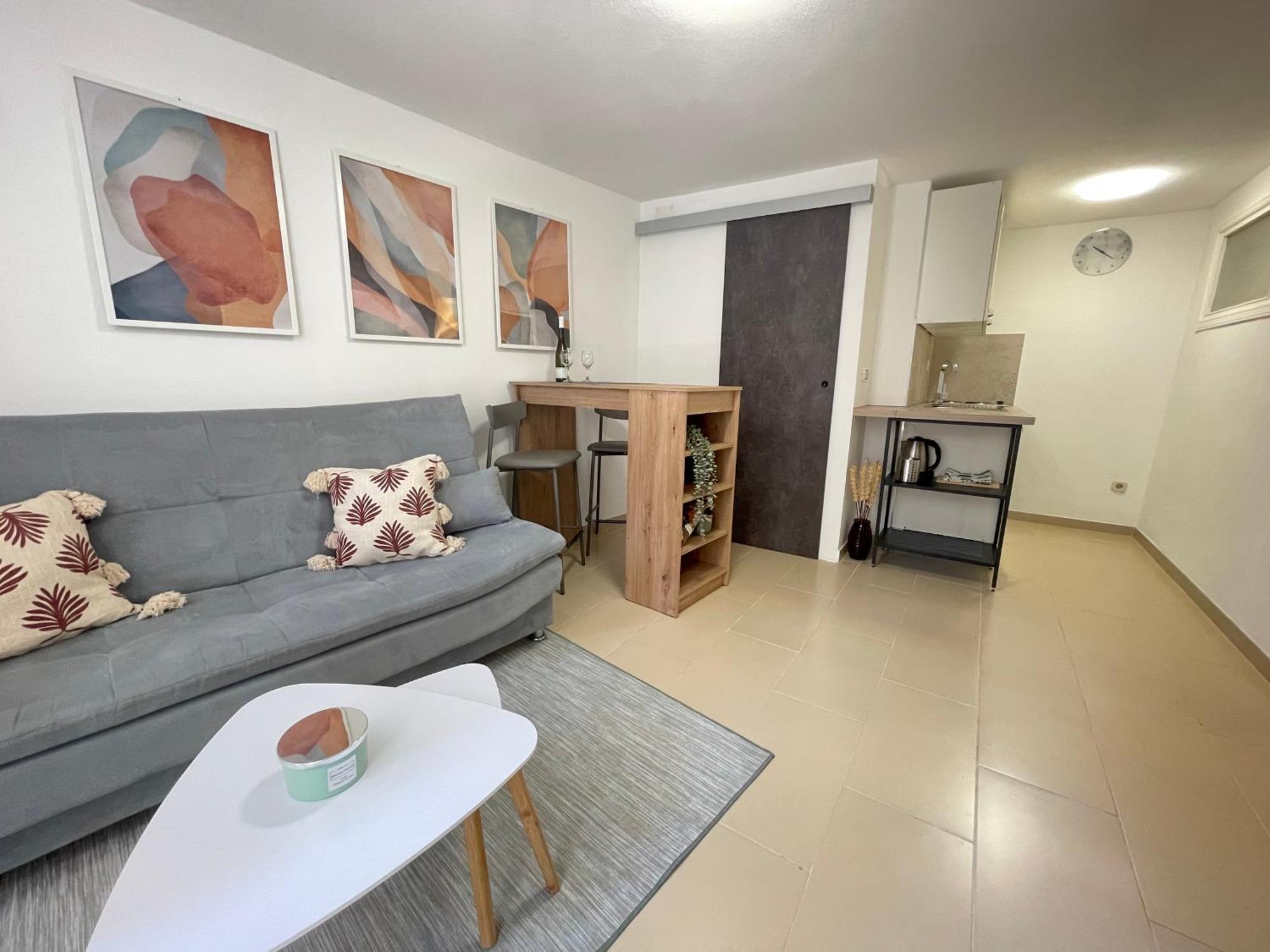 Studio Capon - Just A Few Steps From The Sea! Bakar Ngoại thất bức ảnh
